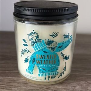 Bath & Body Works Sweater Weather Scented Candle - White